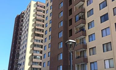 GRAN OPORTUNIDAD de vivir en acogedor departamento en primer piso 3 dormitorios, 2 baños, balcón.