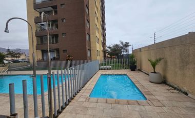 GRAN OPORTUNIDAD de vivir en acogedor departamento en primer piso 3 dormitorios, 2 baños, balcón.