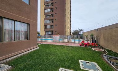 GRAN OPORTUNIDAD de vivir en acogedor departamento en primer piso 3 dormitorios, 2 baños, balcón.