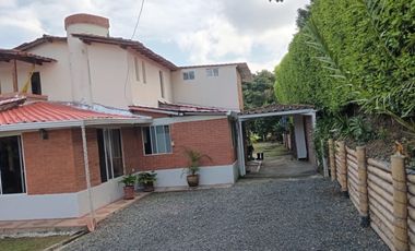 SE VENDE CASA DE LUJO EN QUINTAS DE SEVILLA 1 Y 2