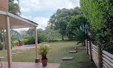 SE VENDE CASA DE LUJO EN QUINTAS DE SEVILLA 1 Y 2
