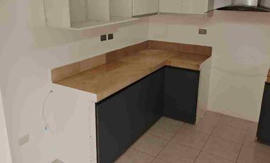 Renta de casa esquinera con splist remodelada Urb Málaga 2 vía a Salitre cerca de Vermont Plaza