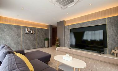 For rent poolvilla 1 km to Jomtien Beach 3 bedroom with office and maid room.
