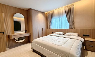 For rent poolvilla 1 km to Jomtien Beach 3 bedroom with office and maid room.