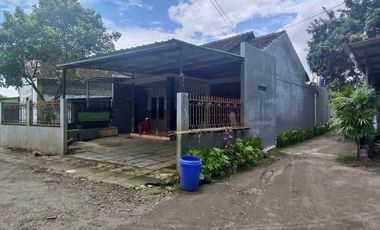 Rumah dijual di Kalasan Sleman, dekat RS Bhayangkara Yogya, Lt 228m2