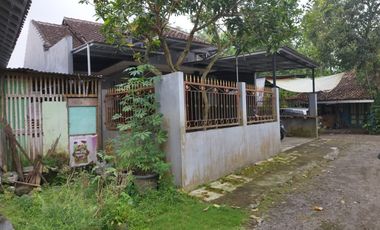 Rumah dijual di Kalasan Sleman, dekat RS Bhayangkara Yogya, Lt 228m2