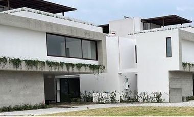 OFICINA A UN COSTADO DE CONDADO DEL VALLE METEPEC CASA AMPLIA EXCLUSIVAMENTE PARA GIRO COMERCIAL NO CASA HABITACIÓN
