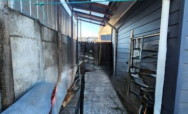 Casa 3D2B, suite, estar, patio techado. Gran luz y conectividad. Pasaje seguro.
