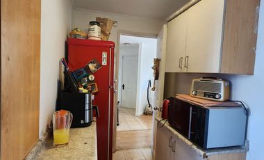 Casa 3D2B, suite, estar, patio techado. Gran luz y conectividad. Pasaje seguro.