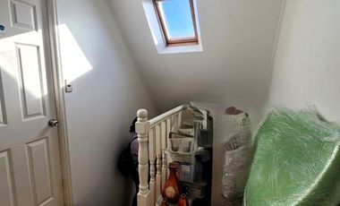 Casa 3D2B, suite, estar, patio techado. Gran luz y conectividad. Pasaje seguro.