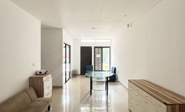 Y. R. DISEWAKAN RUMAH FURNISH SUMMARECON BANDUNG CLUSTER FLORA FURNISH SUDAH RENOVASI