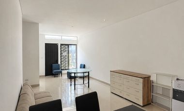 Y. R. DISEWAKAN RUMAH FURNISH SUMMARECON BANDUNG CLUSTER FLORA FURNISH SUDAH RENOVASI