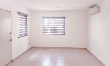 Casa en Renta en Misión de Santa Catarina