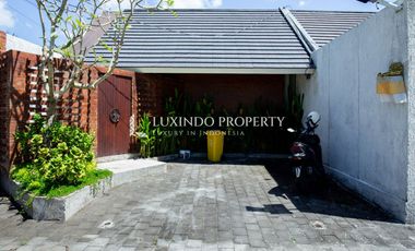 DISEWAKAN VILLA DENGAN 2 KAMAR TIDUR DI LODTUNDUH, UBUD