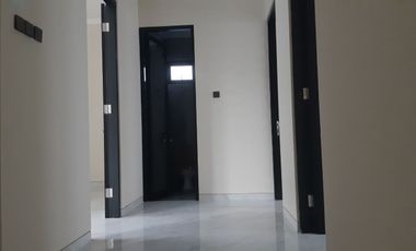 Rumah Baru Gress Modern Kontemporer di Wisma Permai, Galaxy Mall, Surabaya Timur