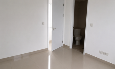 Rumah 2lt luas 6x15 90m type 2KT Cluster Thames JGC Jakarta Garden City