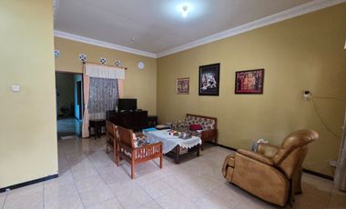 DALAM PERUMAHAN DI JL GODEAN KM 7, SIDOARUM, SLEMAN