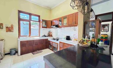 Rumah Mewah 565m² Nyaman Dalam Kota Solo