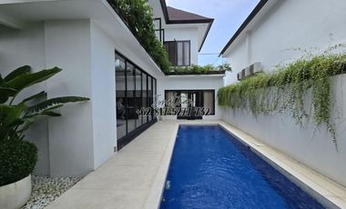 Dijual dan Disewakan Rumah Tropical Modern SHM Private Pool di Bukit Damai Jimbaran Bali