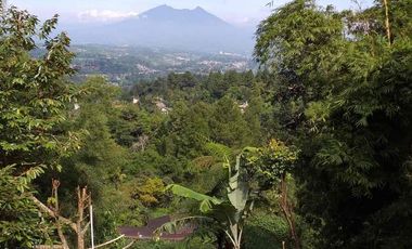 Vila Mewah Full Furnished dengan View Gunung Salak di Bogor