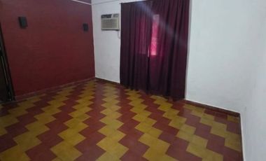 Estanislao Zeballos 4400, Casa y Dos Locales - 3 Dorm, 1 Baño, Cocina.