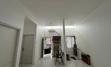 Disewakan rumah komplek Citragrand City cluster Tropical Valley