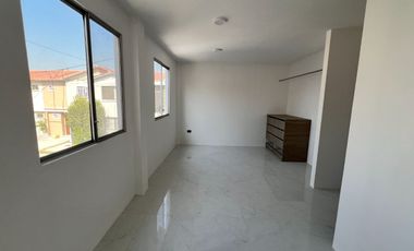Casa Esquinera Nueva por Estrenar en Málaga I — ¡Tu Próximo Hogar Te Espera!