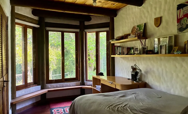 Amplia y Acogedora Casa a la venta Gran jardín y quincho El Arrayán Lo Barnechea