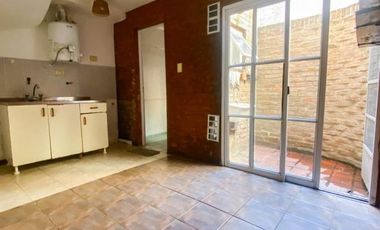Departamento en Moreno 3100, 1 Dorm, Cocina-Comedor Integrada, Patio Seco