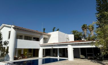 CASA EN VENTA EN FRACCIONAMIENTO LOMAS DE COCOYOC MORELOS