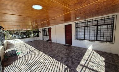 Se arrienda casa con Segundo piso Comercial y/o habitacional, sector arboleda artificio, La calera
