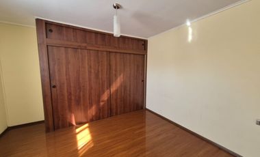 Se arrienda casa con Segundo piso Comercial y/o habitacional, sector arboleda artificio, La calera