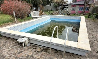 Terreno con Pileta 868Mt2 en Venta, Moreno