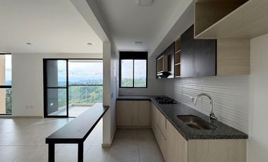 Extraordinario apartamento en Solarum con 77 m2 con vista a las montañas, 2 alcobas y 2 baños. Cerritos. Pereira
