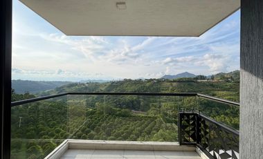 Extraordinario apartamento en Solarum con 77 m2 con vista a las montañas, 2 alcobas y 2 baños. Cerritos. Pereira