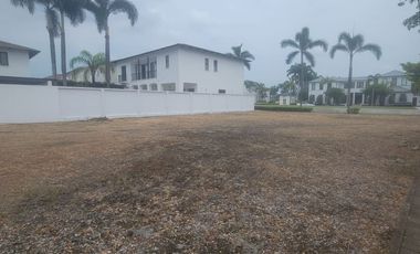 Terreno en Venta en Lagos del Batan Etapa Delago Samborondón | 821 m² Exclusivos