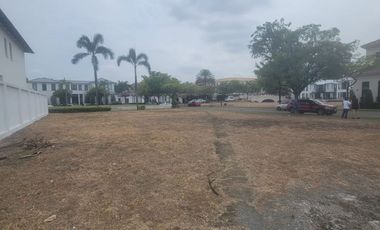 Terreno en Venta en Lagos del Batan Etapa Delago Samborondón | 821 m² Exclusivos