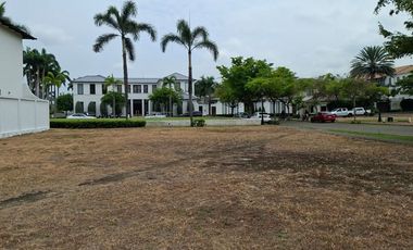 Terreno en Venta en Lagos del Batan Etapa Delago Samborondón | 821 m² Exclusivos