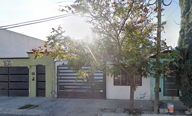 LINDA CASA EN LOMA LINDA, SALTILLO, COAHUILA.