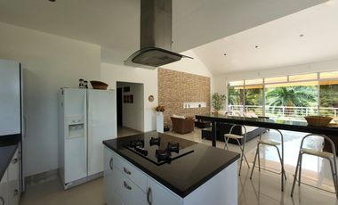 VENDO ESPECTACULAR CASA EN ANAPOIMA EN COJUNTO CERRADO
