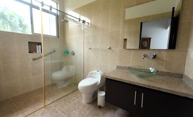 VENDO ESPECTACULAR CASA EN ANAPOIMA EN COJUNTO CERRADO