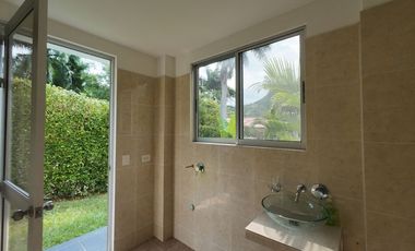 VENDO ESPECTACULAR CASA EN ANAPOIMA EN COJUNTO CERRADO