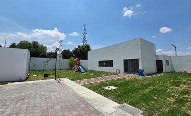 CASA EN VENTA DE UN PISO, PRECIOS DE PREVENTA CERCA AVE TECNOLOGICO EN METEPEC