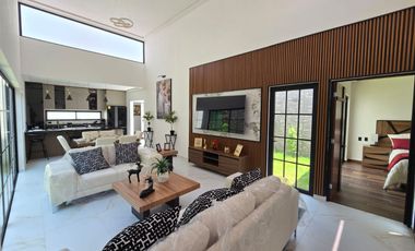 CASA EN VENTA DE UN PISO, PRECIOS DE PREVENTA CERCA AVE TECNOLOGICO EN METEPEC