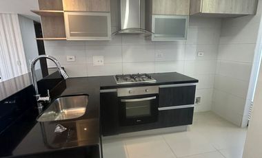 SE ARRIENDA APARTAMENTO CABECERA