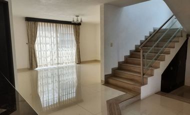 CASA EN VENTA EN PROVIDENCIA METEPEC POR COMONFORT Y TOWN SQUARE METEPEC