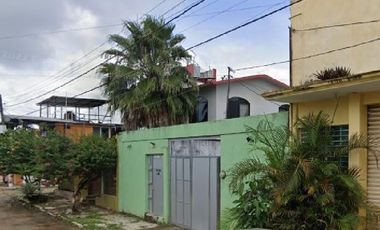 CASA EN VENTA EN INSURGENTES NORTE, MINATITLAN, VERACRUZ.