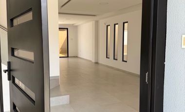 VENDO CASA EN CIUDAD CELESTE ETAPA ESTRIBOR