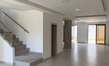 VENDO CASA EN CIUDAD CELESTE ETAPA ESTRIBOR