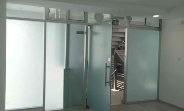 Local en renta en plaza comercial por la entrada.norte de Lomas de Angelópolis